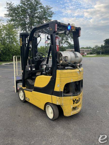 2017 Yale GLC030VXNRAE082