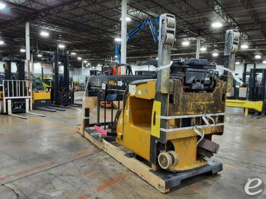 2015 Yale NR045 Electric Reach Truck - 123Forklift