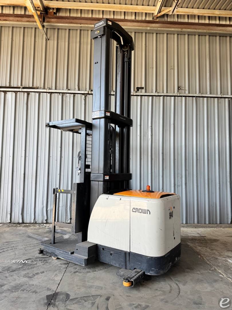 2018 Crown SP4050-30