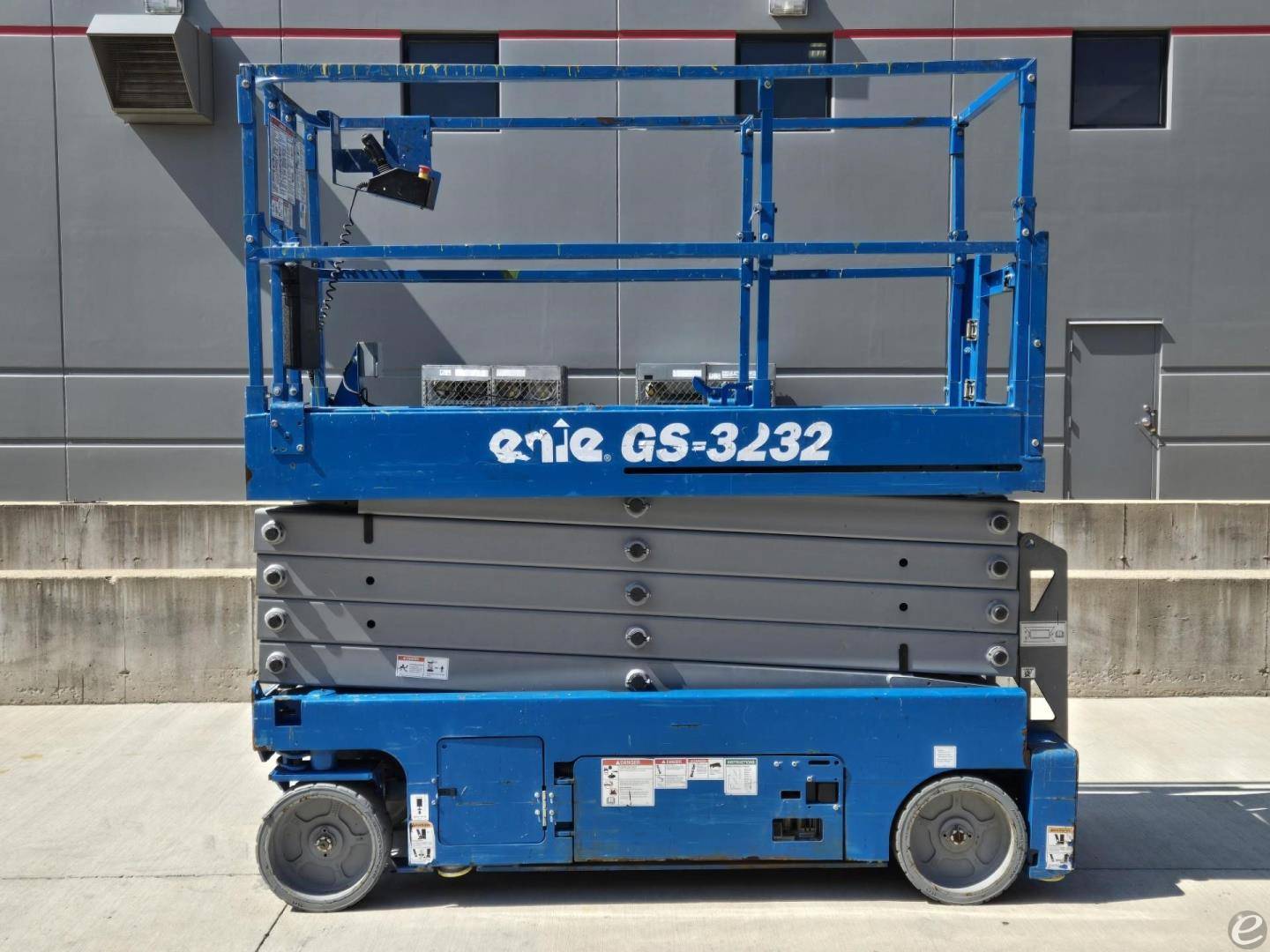 2016 Genie GS3232 Electric Scissor ...