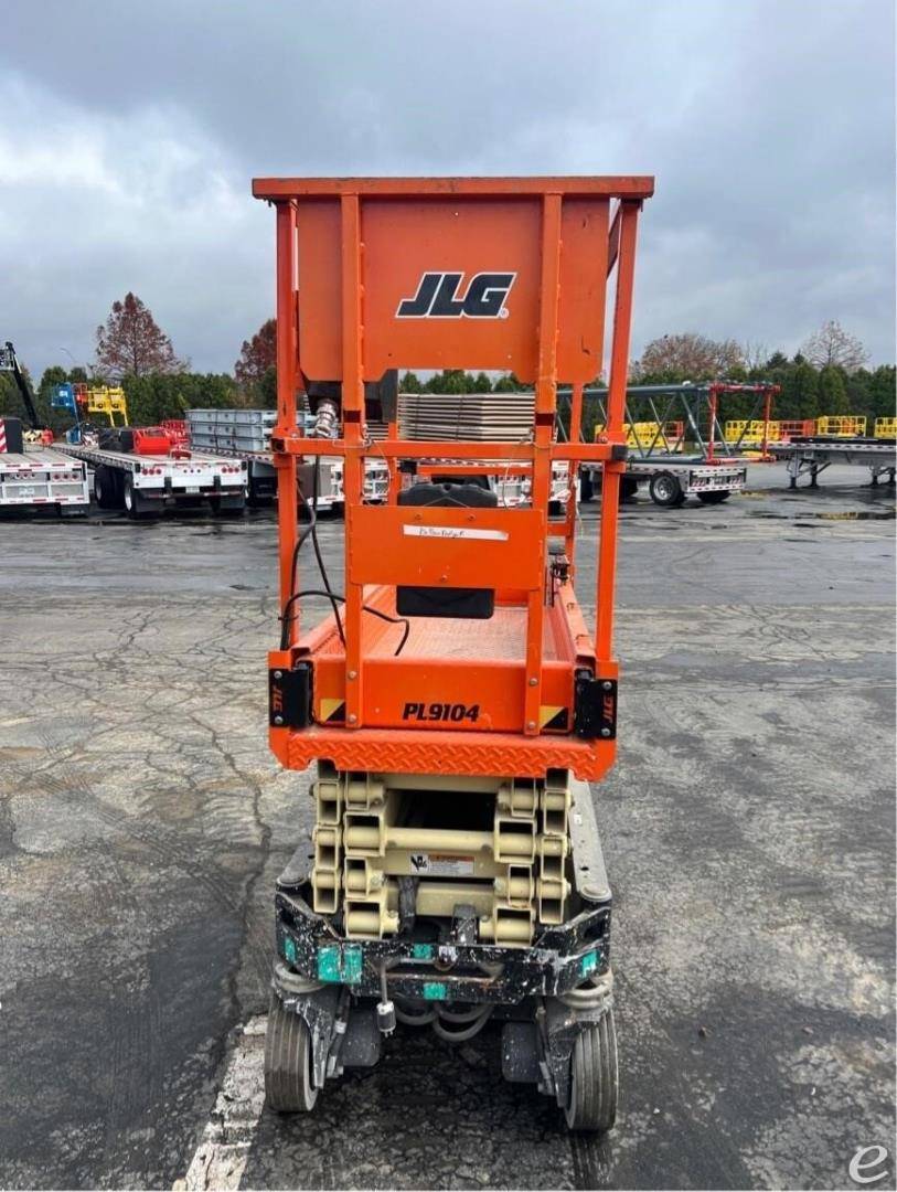 2021 JLG R1932i
