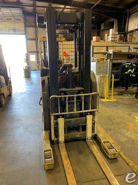 2010 Yale NR040DA Electric Reach Truck - 123Forklift