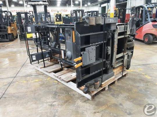 2016 Crown SP4050-30 Electric Order Picker - 123Forklift