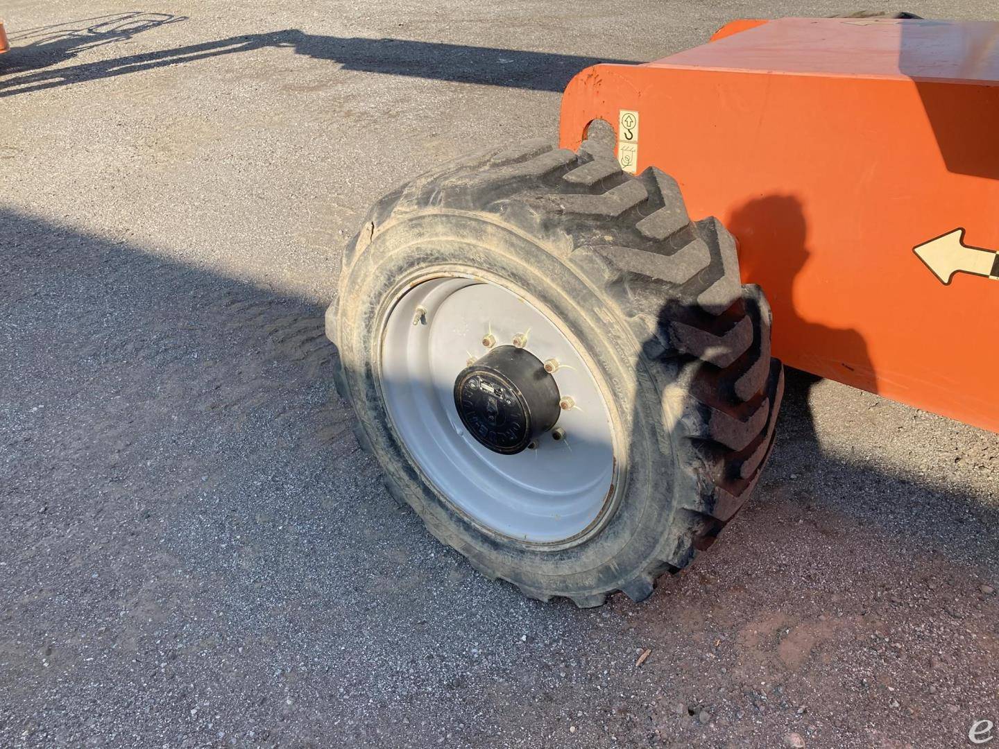 2016 JLG 660SJ