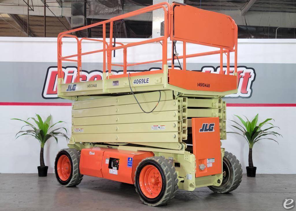 2014 JLG 4069LE