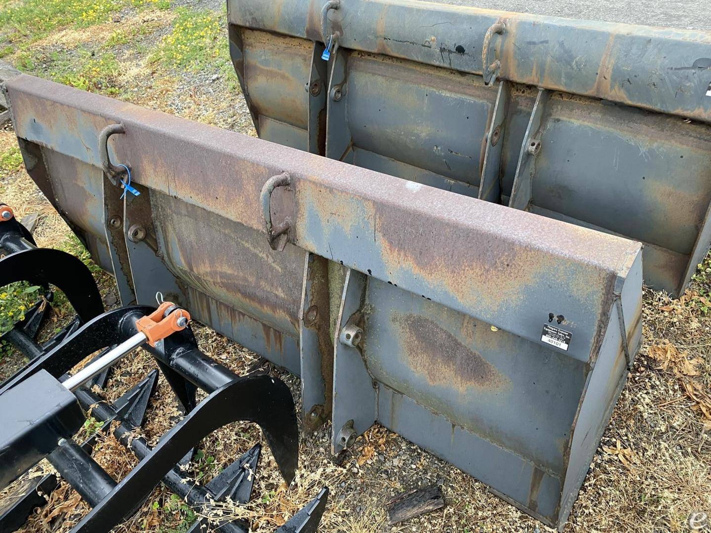 Ford 7' BUCKET