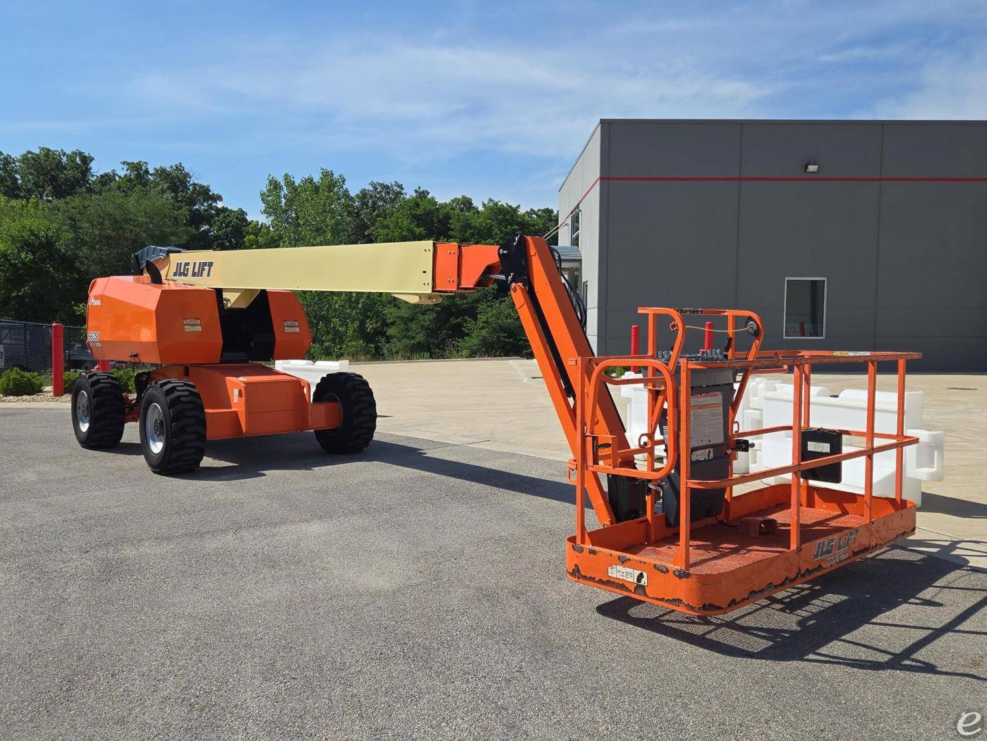 2012 JLG 660SJ