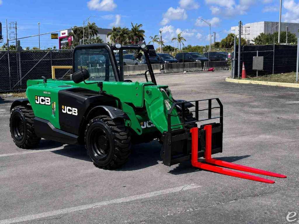 2015 JCB 525-60
