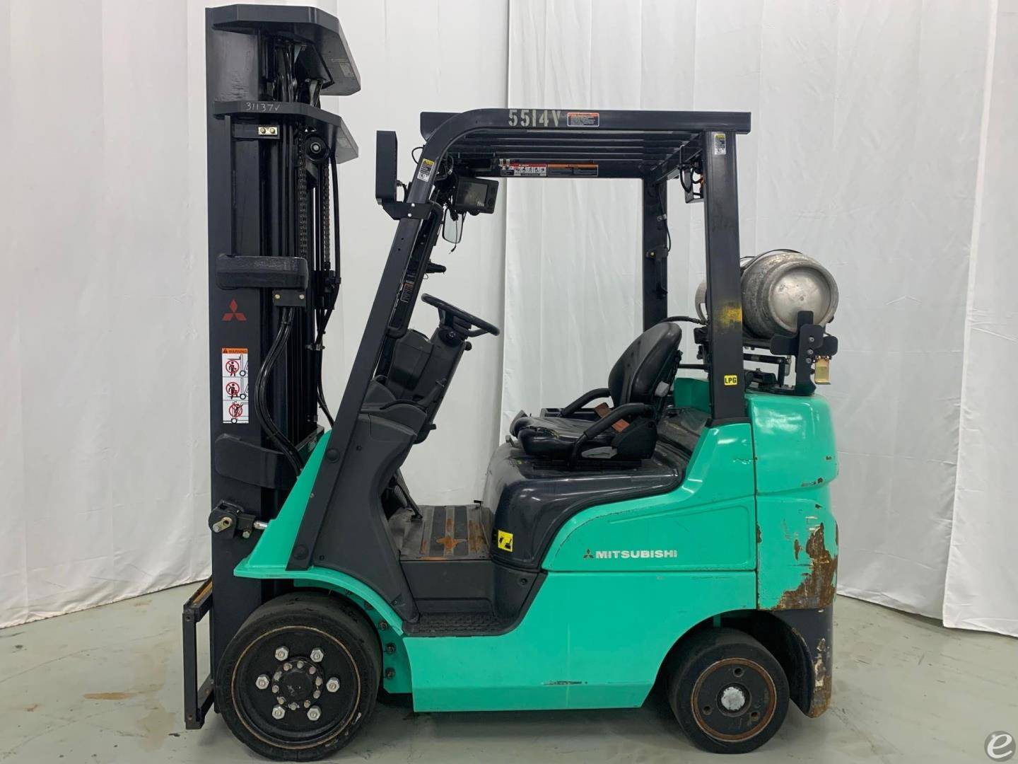 2020 Mitsubishi FGC25N