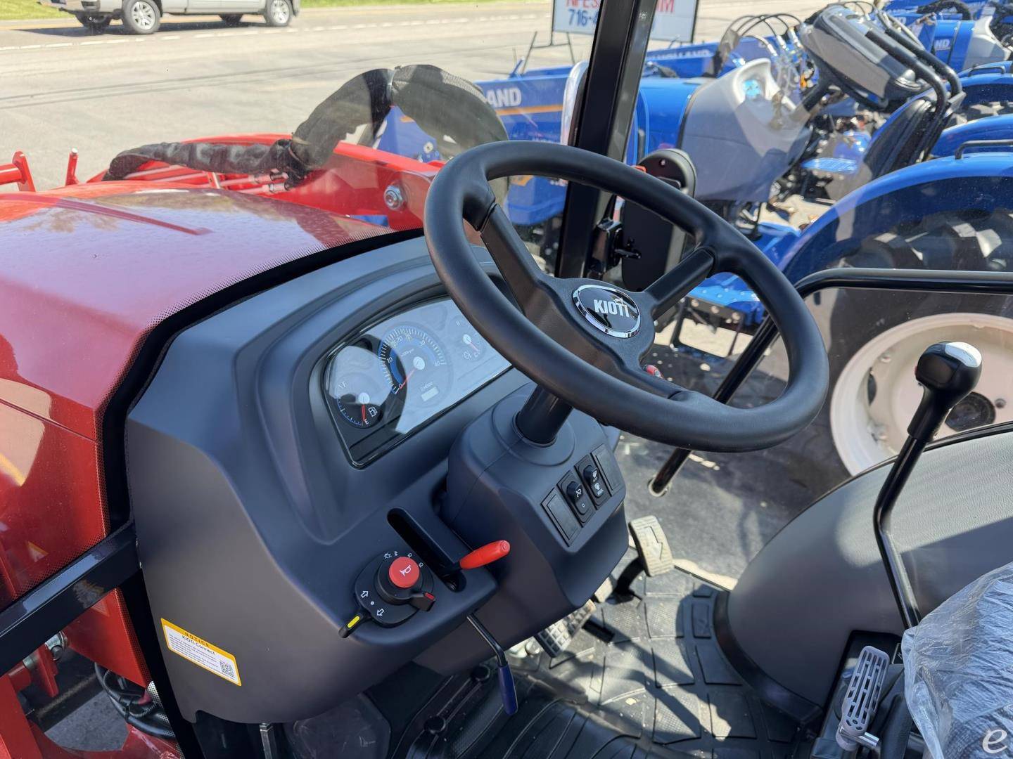 2026 KIOTI CK2620SEH CAB