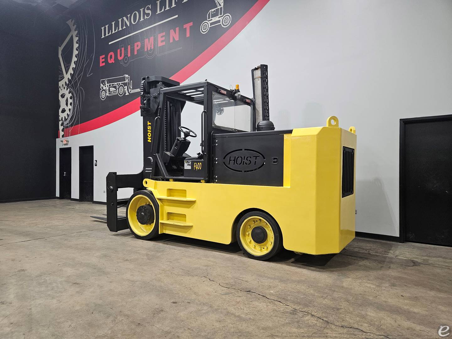 2012 Hoist Liftruck F400