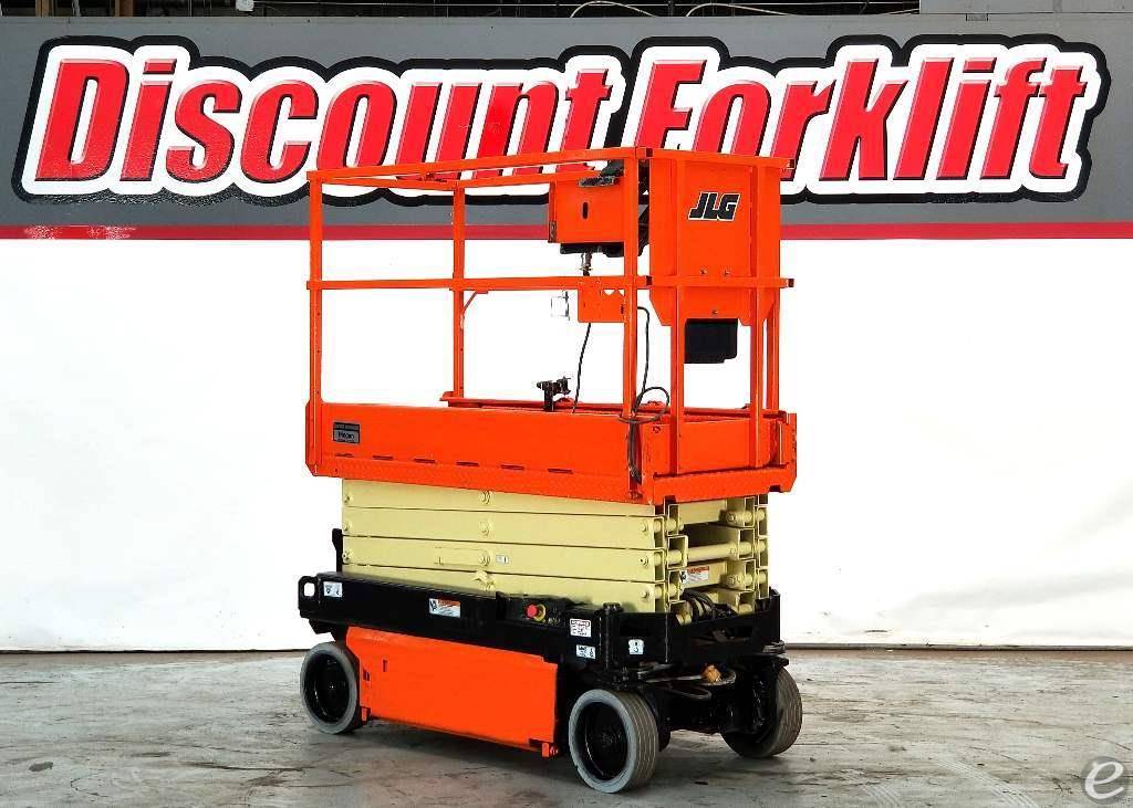 2018 JLG 1932R