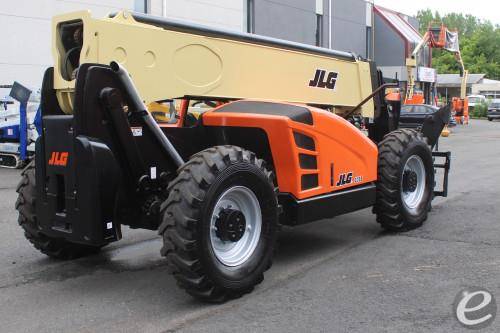 2016 JLG 1055