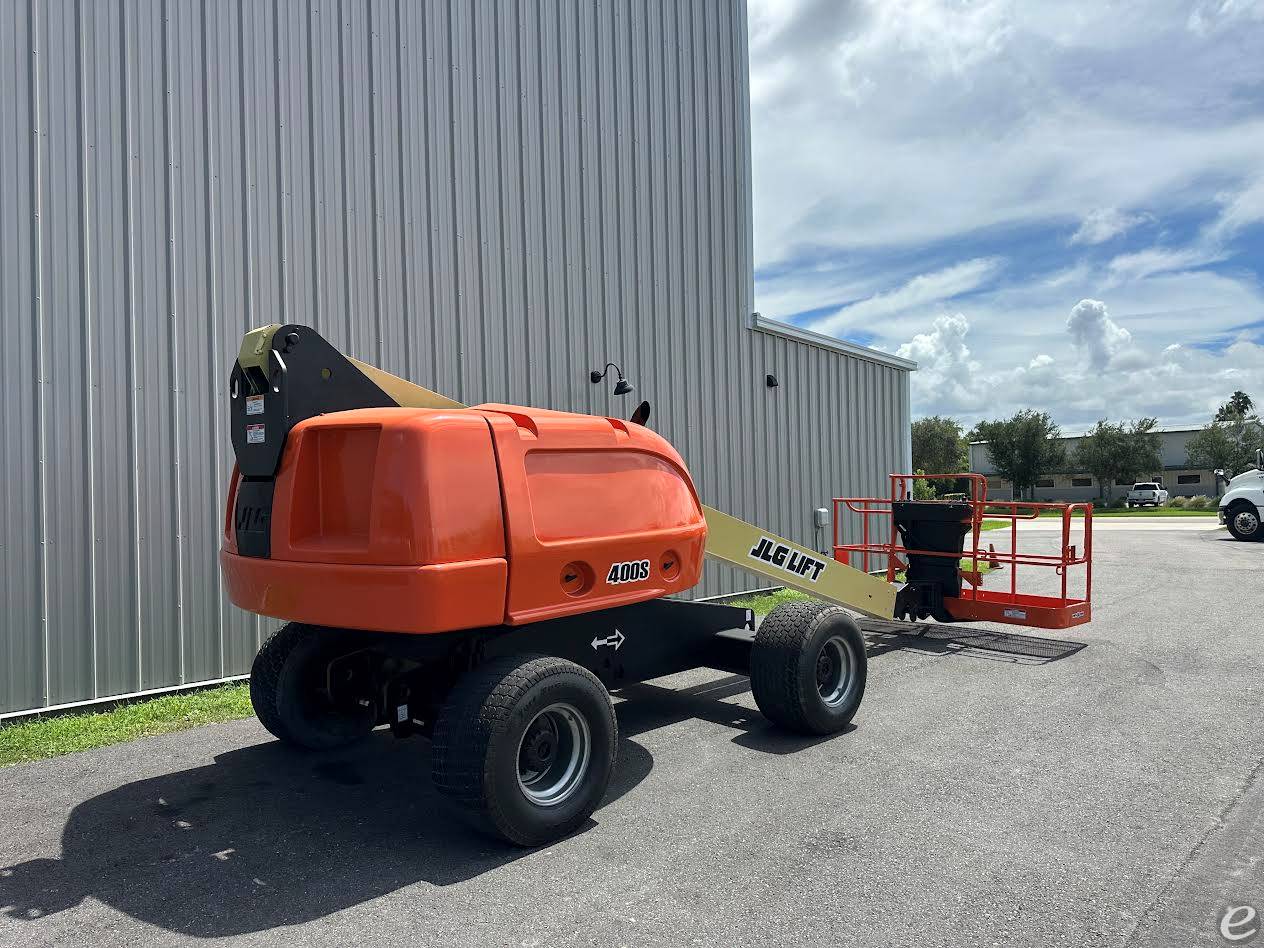 2007 JLG 400S