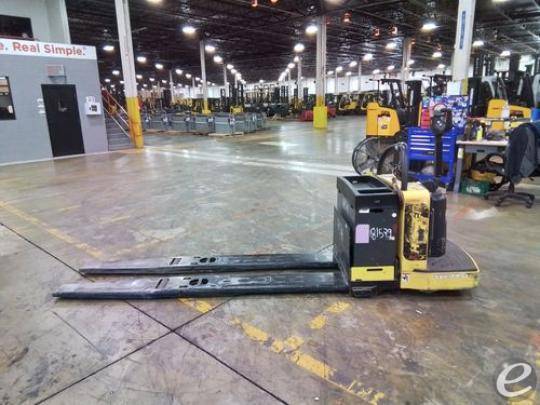 2017 Hyster B80ZHD Electric Forklift - 123Forklift