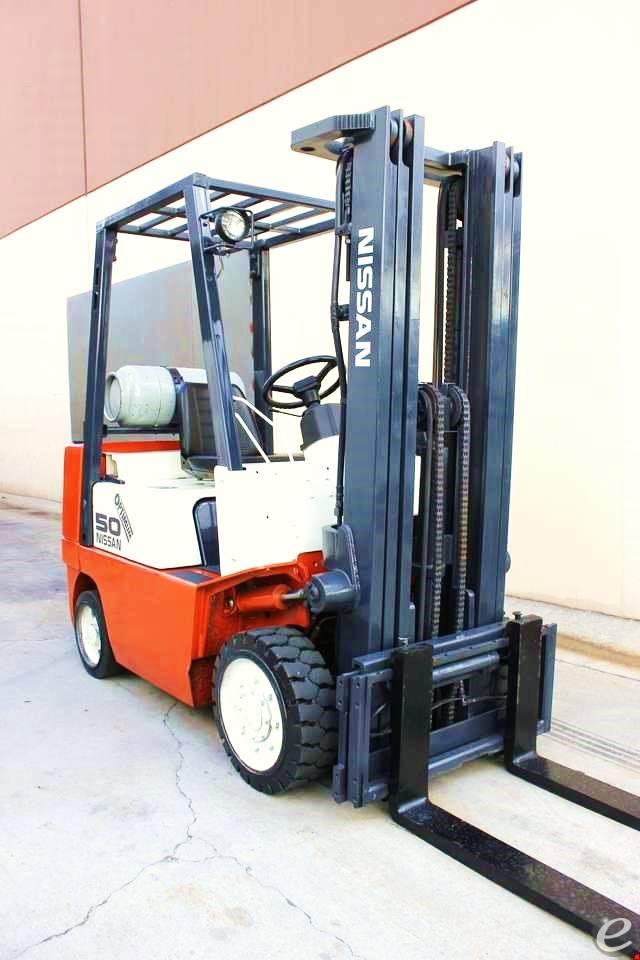 2001 Nissan CPJ01A25PV