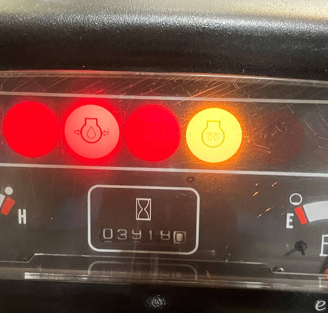 2003 Cat DP70