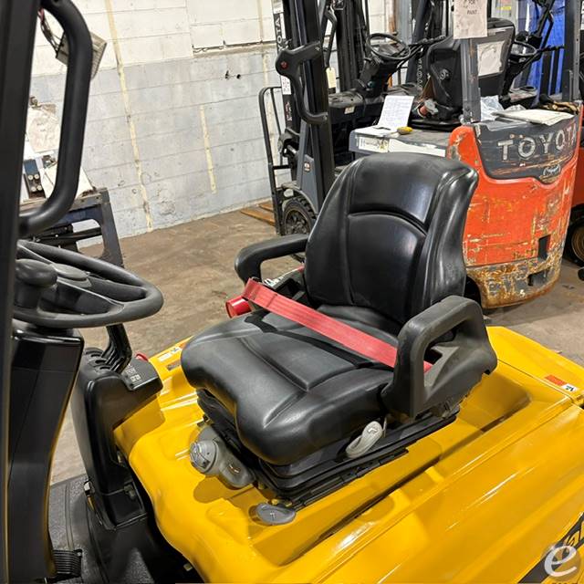 2022 Yale ERP040VT