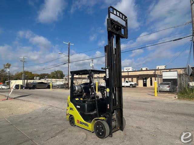 2021 Clark S25CL