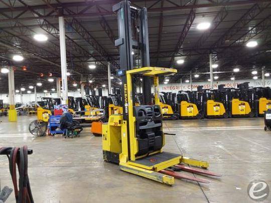 2017 Hyster R30XMA3 Electric Order Picker - 123Forklift