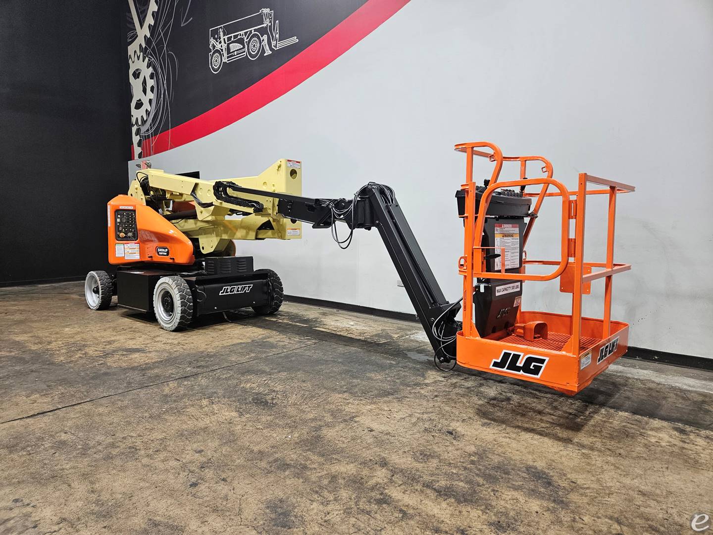 2015 JLG E400AJPN