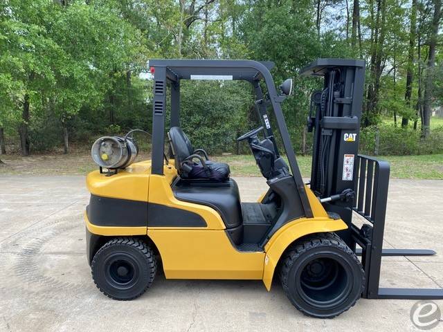 2004 Cat P6000