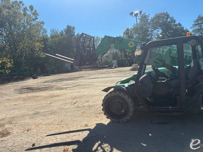 2017 JCB 525-60