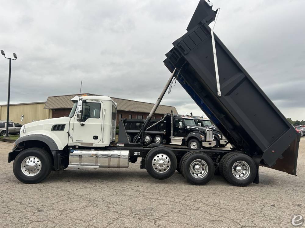 2021 Mack GRANITE 84FR