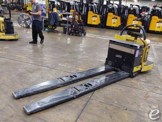 2017 Hyster B80ZHD Electric Forklift - 123Forklift