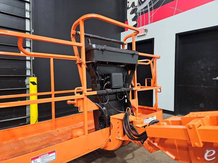 2013 JLG 600S