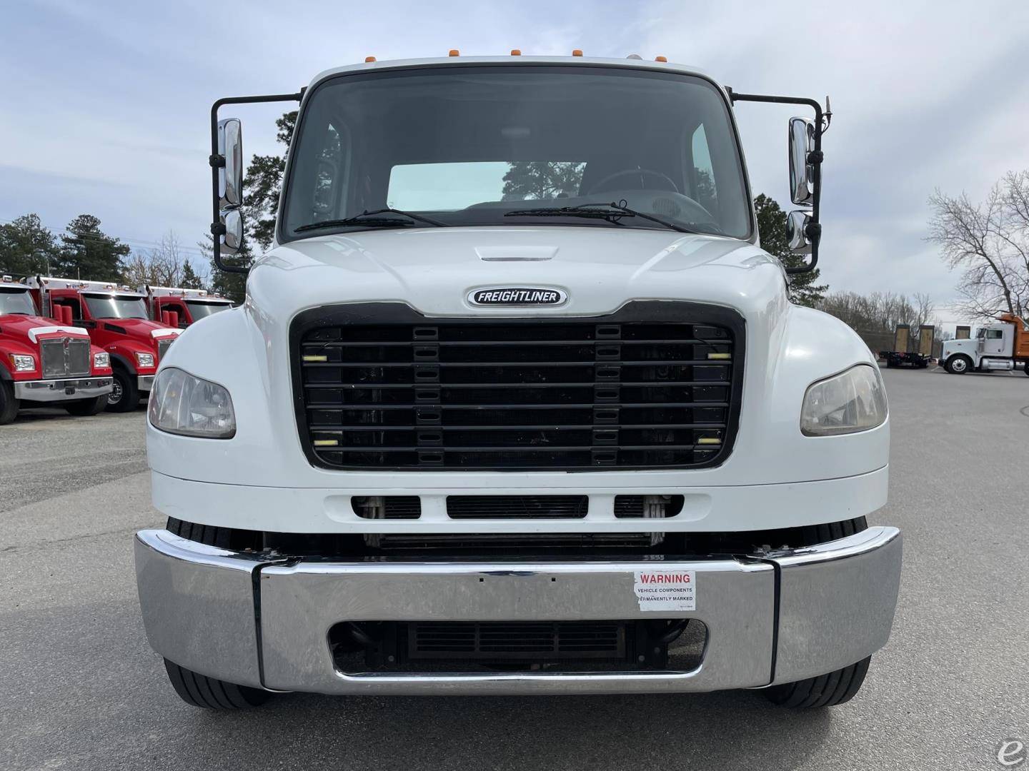 2014 Freightliner BUSINESS CLASS M2 106