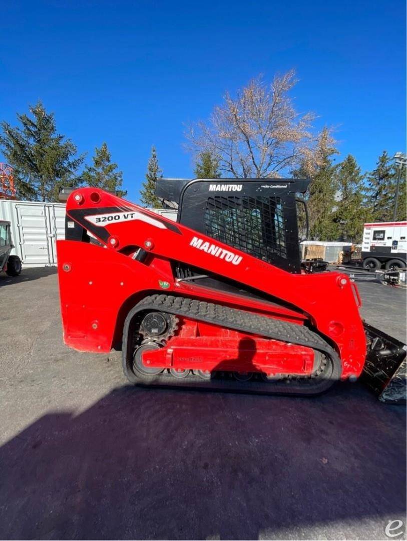 2022 Manitou 3200VT