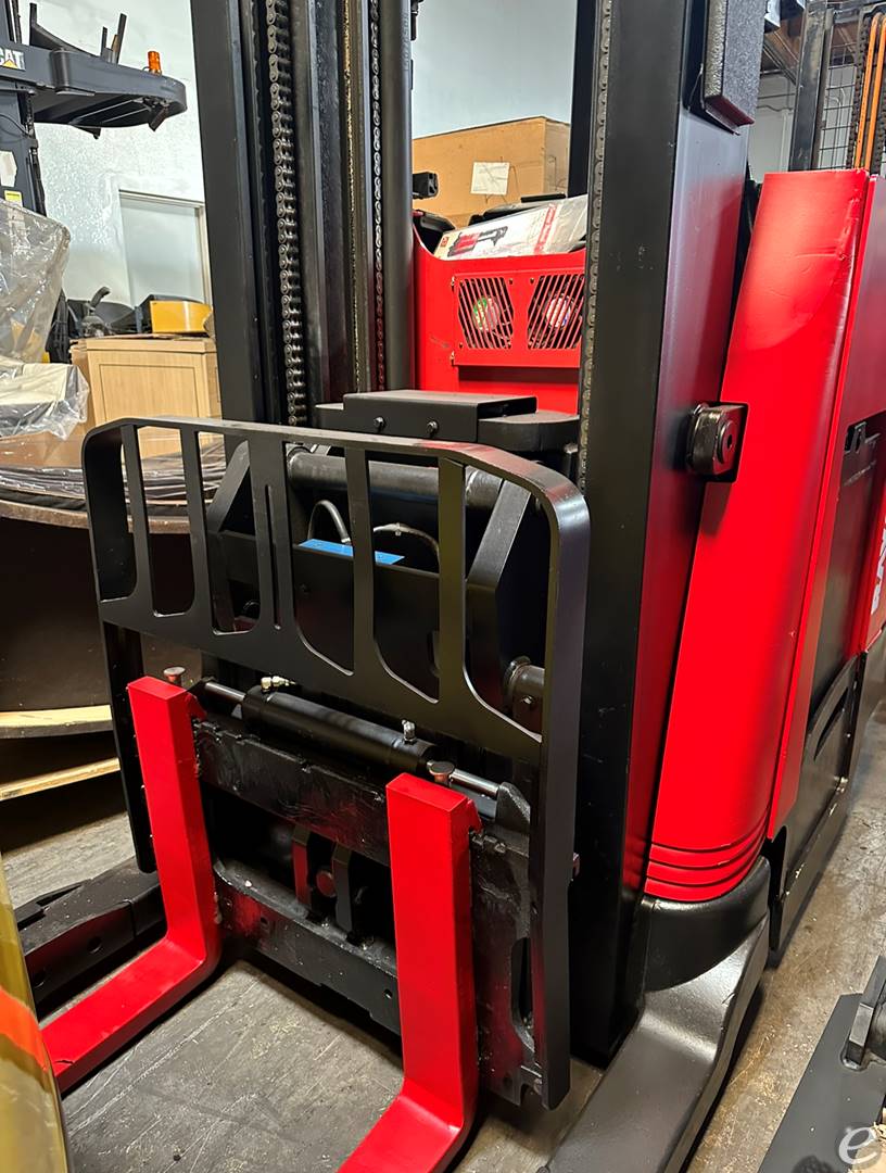 2013 Raymond 750DR32TT Electric Reach Truck - 123Forklift