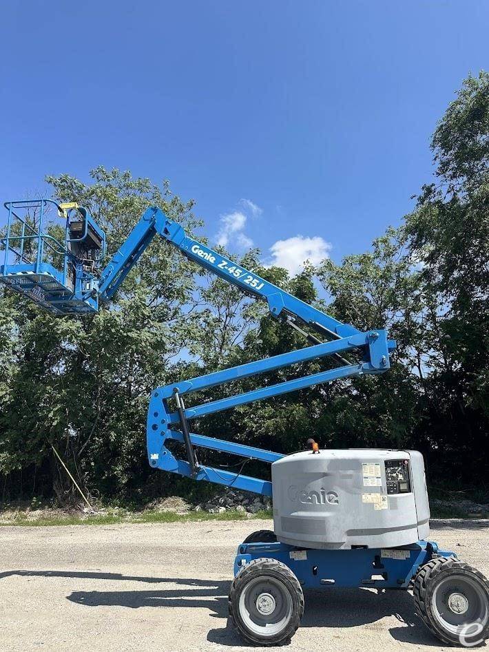2015 Genie Z45/25J