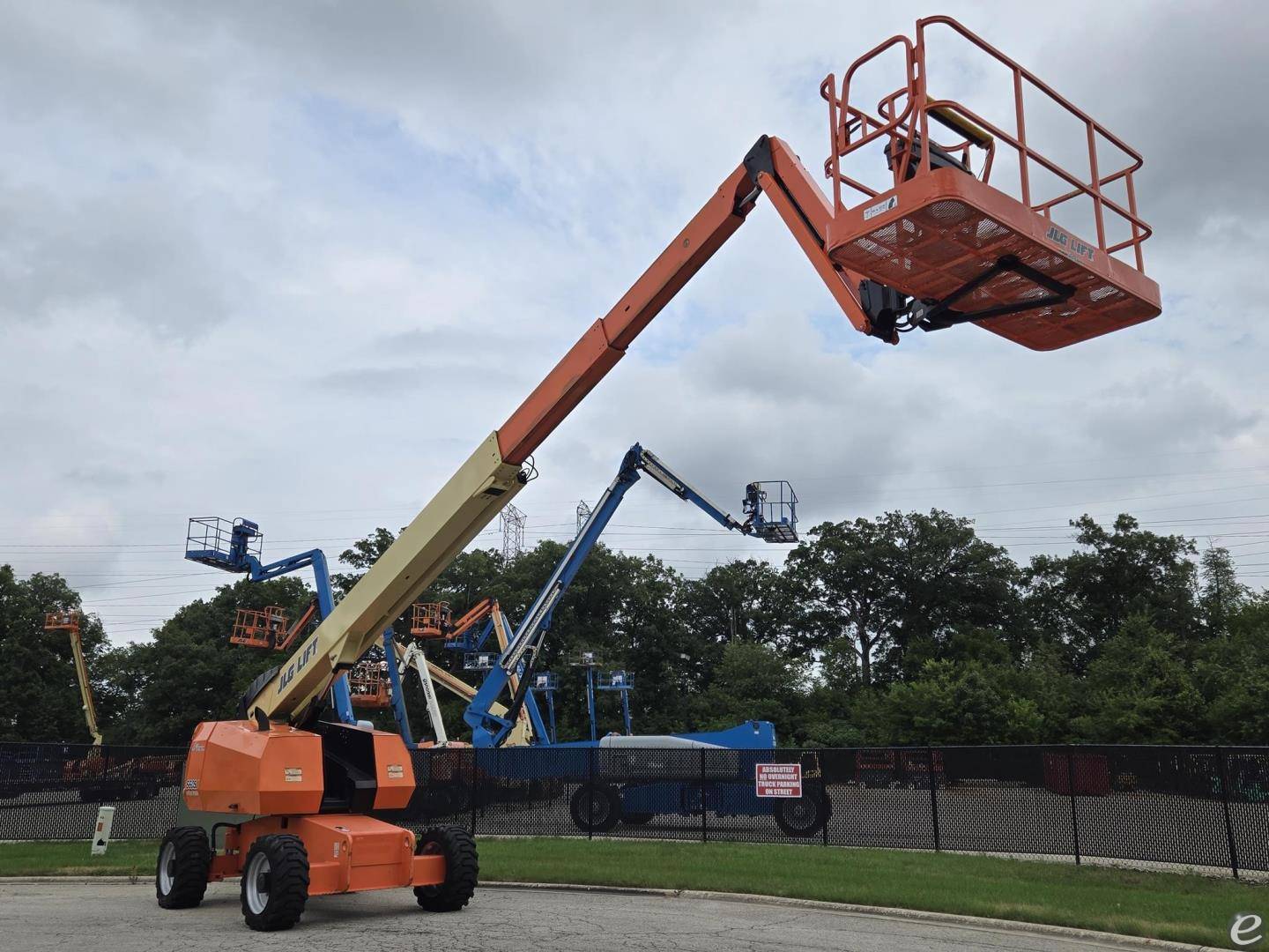 2012 JLG 660SJ
