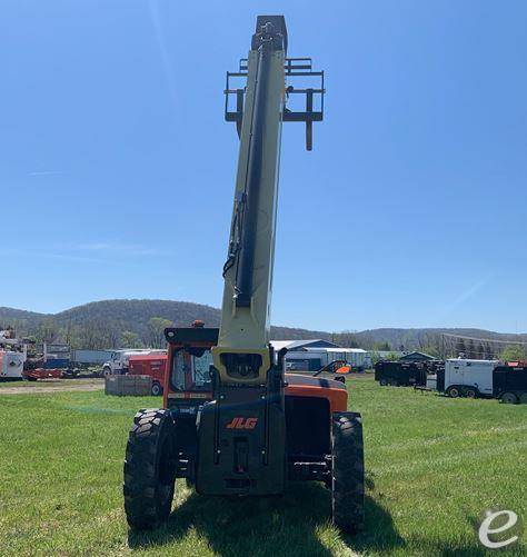 2026 JLG 1055