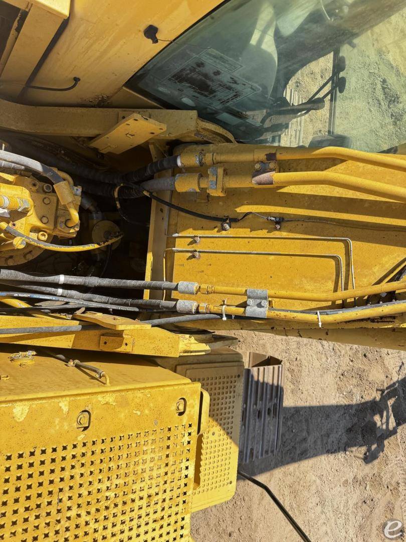 2005 Cat 325CL