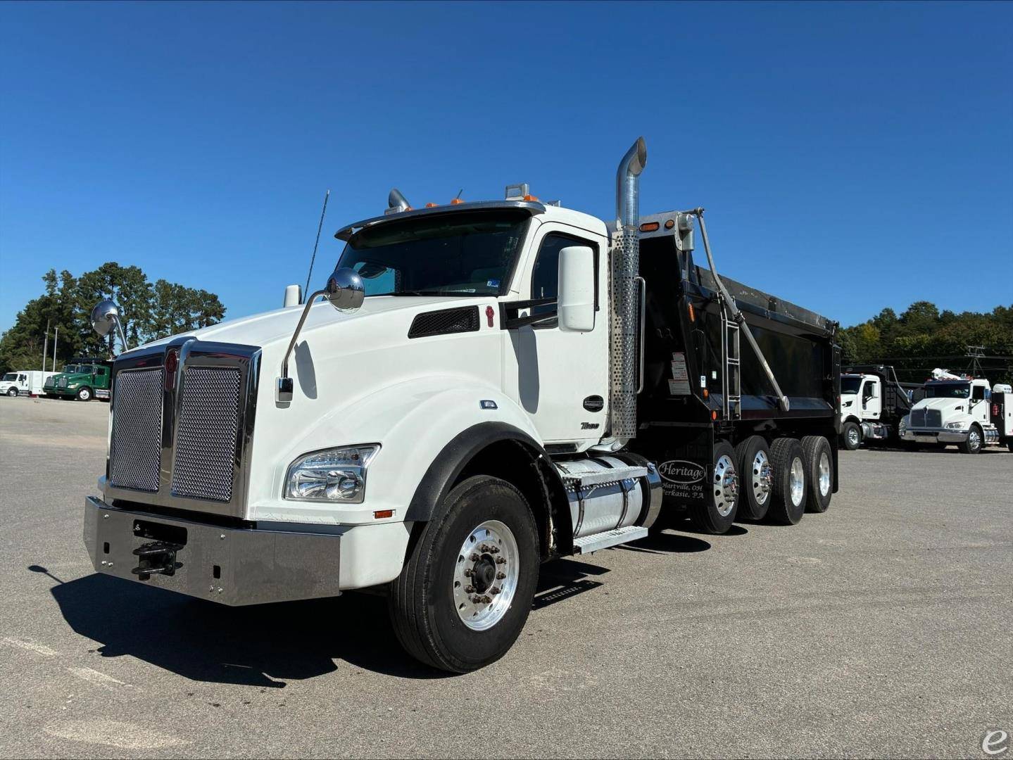 2023 Kenworth T880