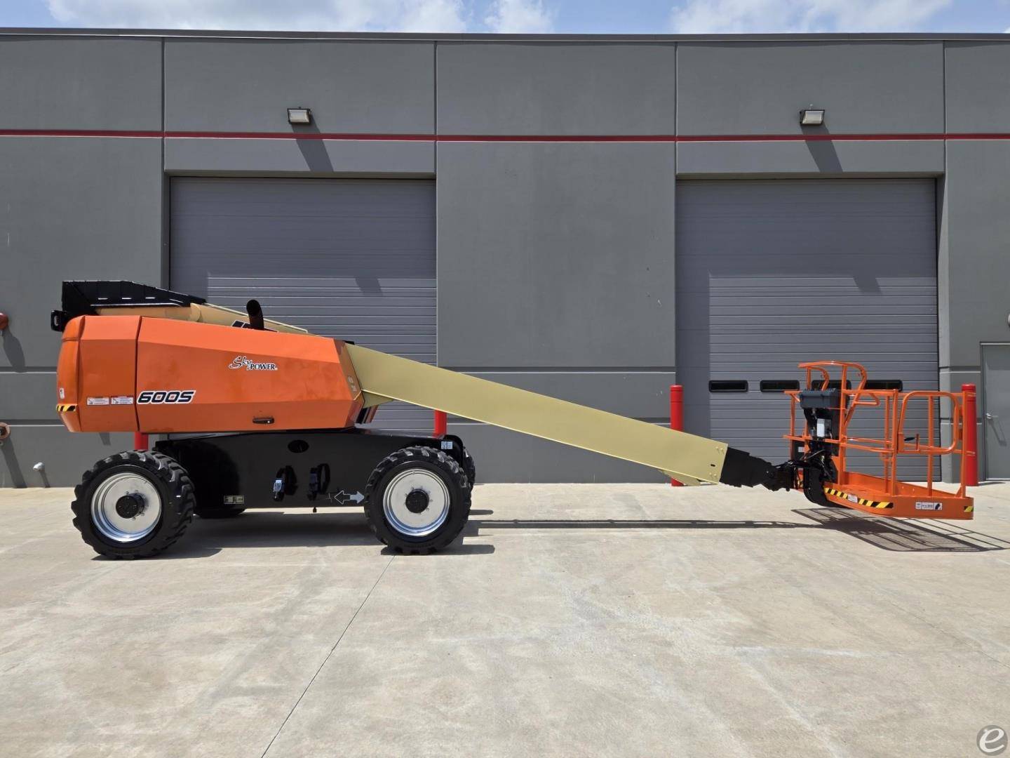 2014 JLG 600S Dual Fuel Boom Lift