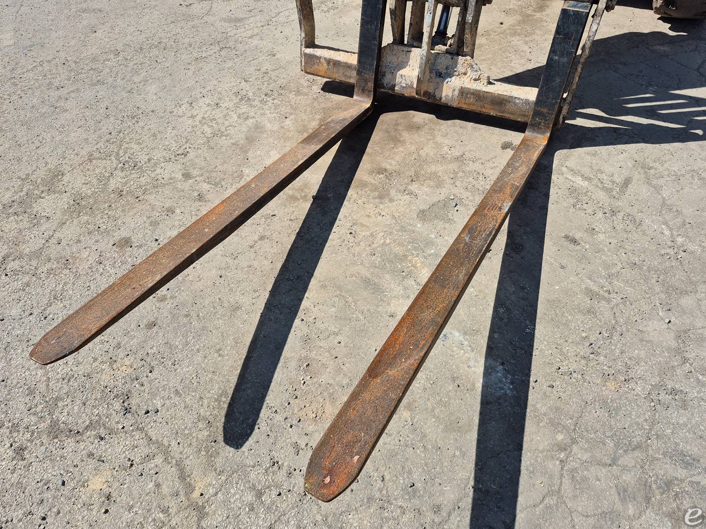 2016 JLG 6042