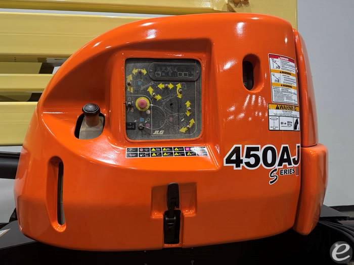 2015 JLG 450AJ