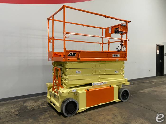2015 JLG 3248RS