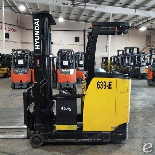 2016 Hyundai 18BR-9 Electric Reach Truck - 123Forklift