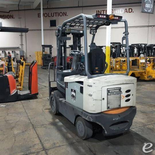 2016 Crown FC5225-60 Electric Forklift - 123Forklift