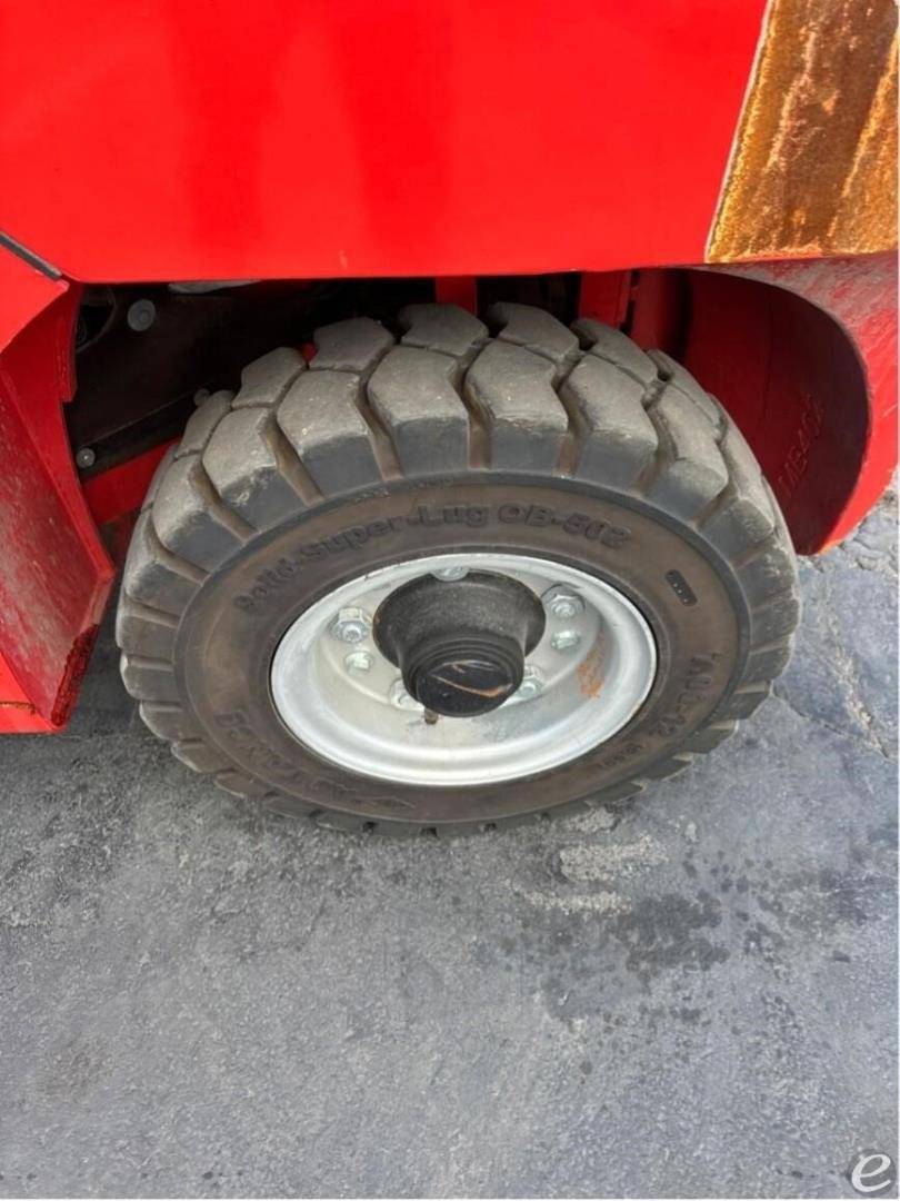 2023 Manitou MI40D