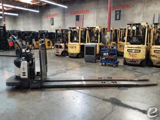 2008 Crown PE4500-80 Electric Forkl...