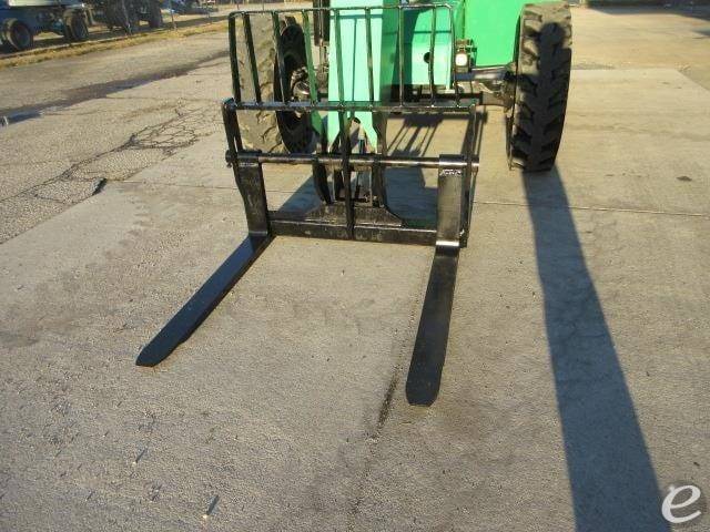 2014 JLG 6042