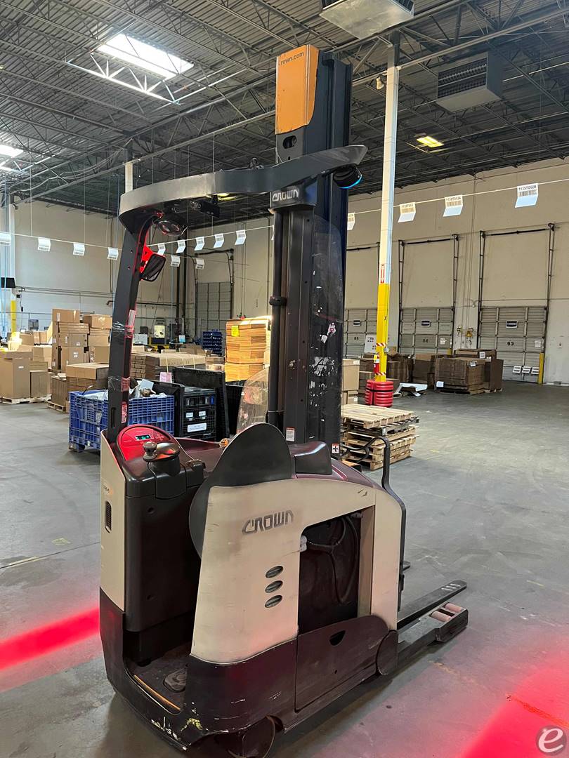 2018 Crown RM6025-45