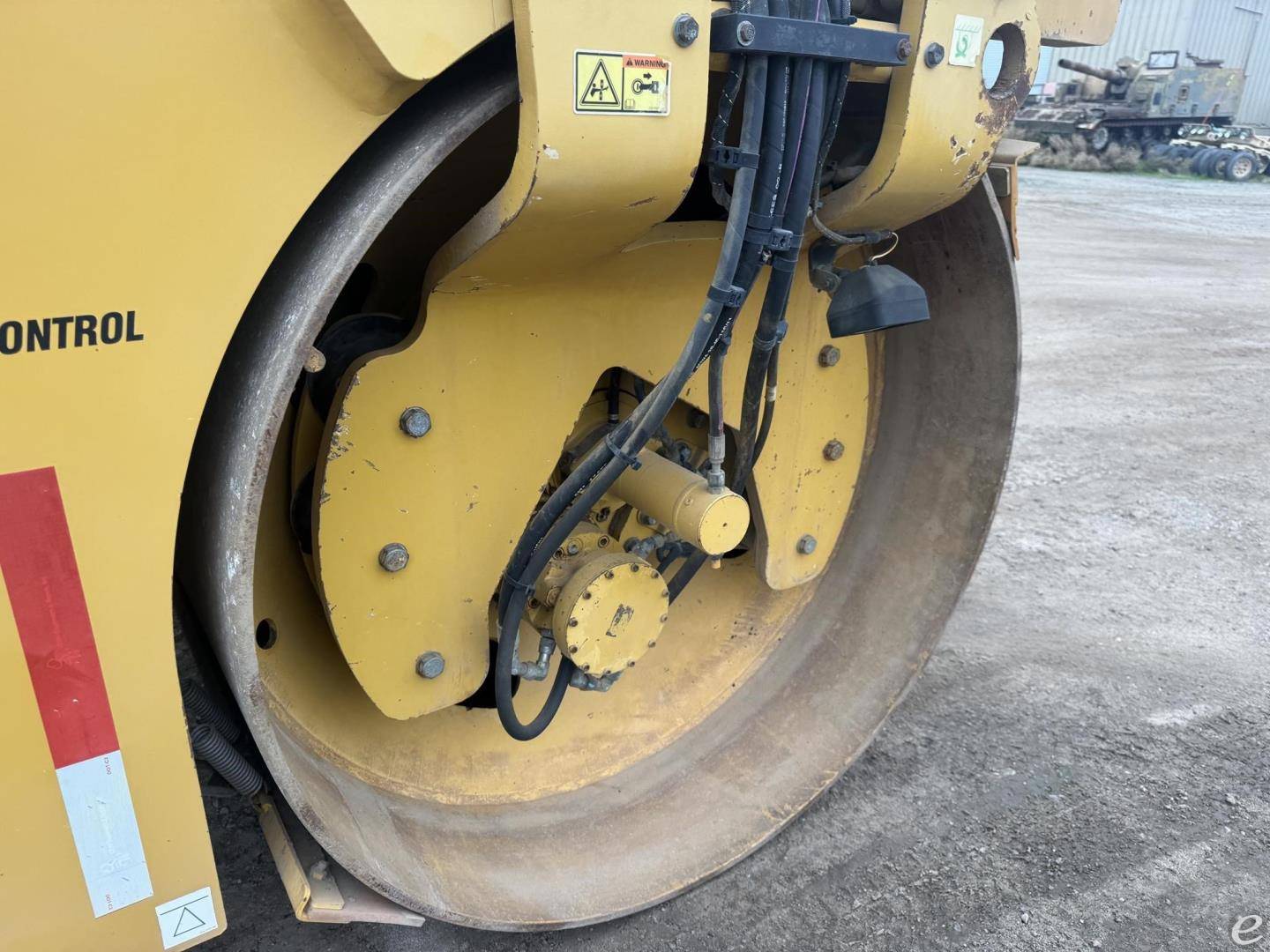2013 Cat CB54B