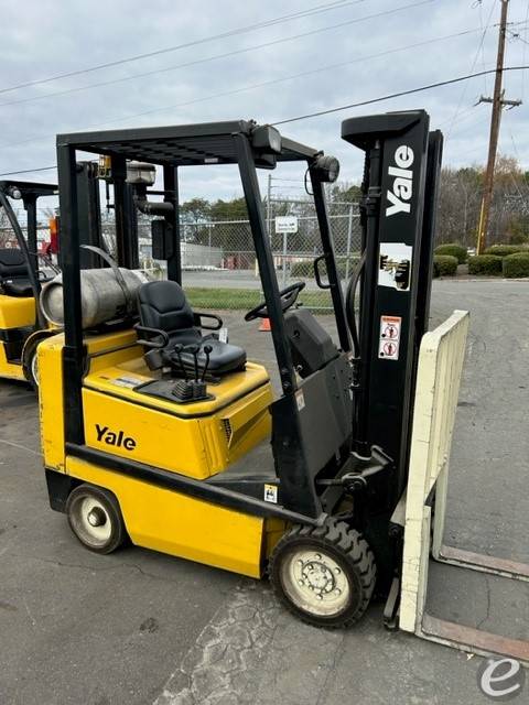 2000 Yale GLC040AFNUAE082